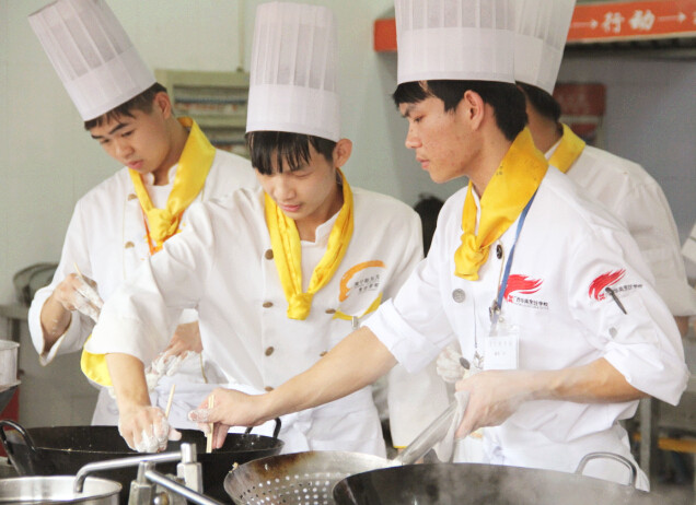 �����������ѧУ