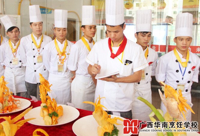 �����������ѧУ