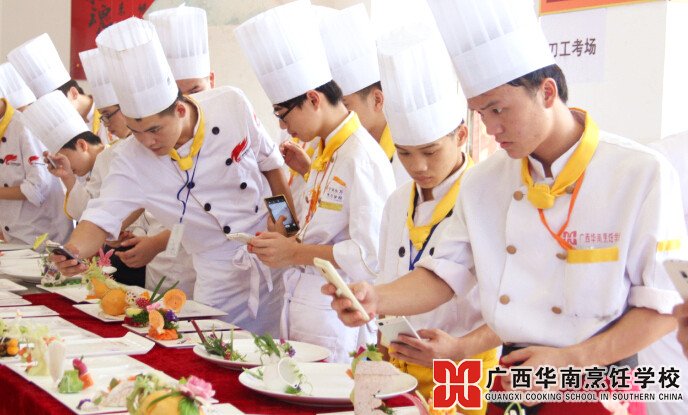 �����������ѧУ