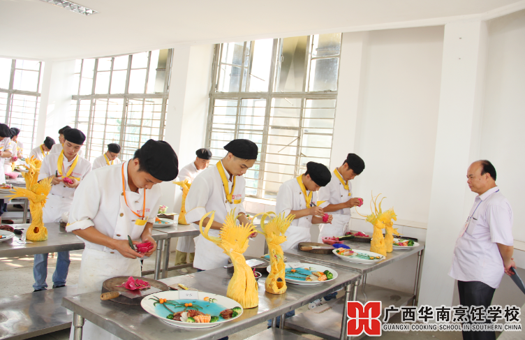 �����������ѧУ