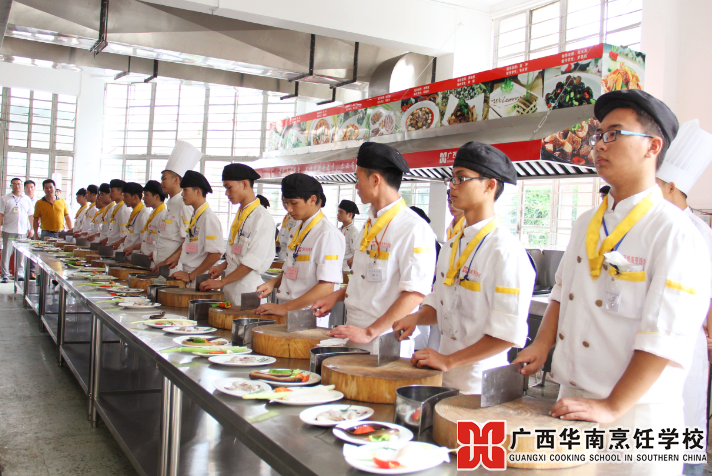 �����������ѧУ