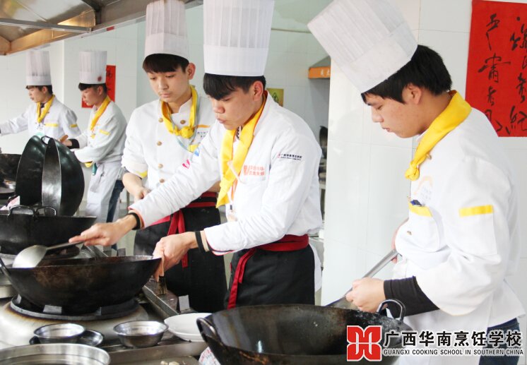 �����������ѧУ