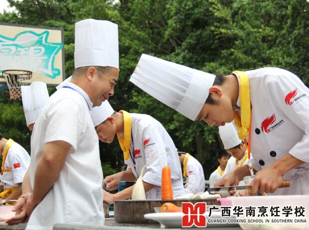 �����������ѧУ