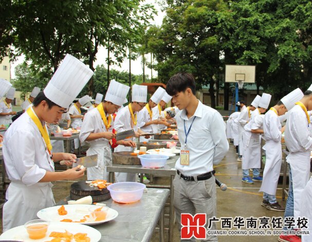 �����������ѧУ