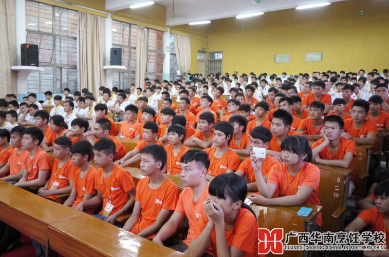 �����������ѧУ