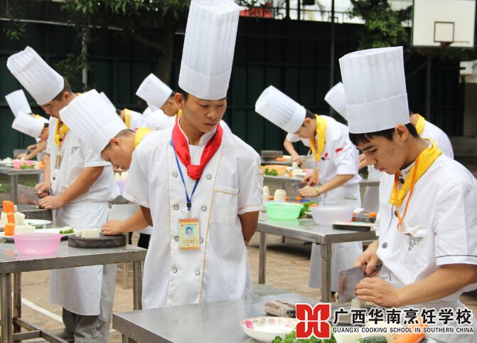 �����������ѧУ