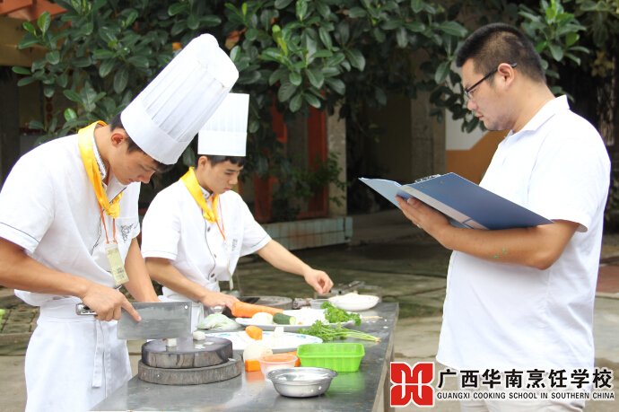 �����������ѧУ