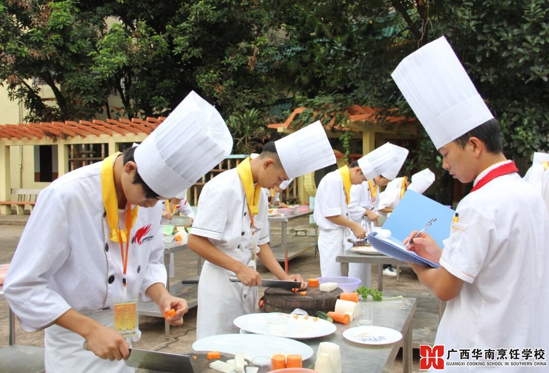 �����������ѧУ