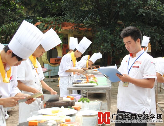 �����������ѧУ