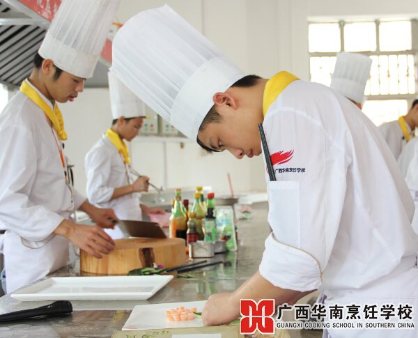 �����������ѧУ