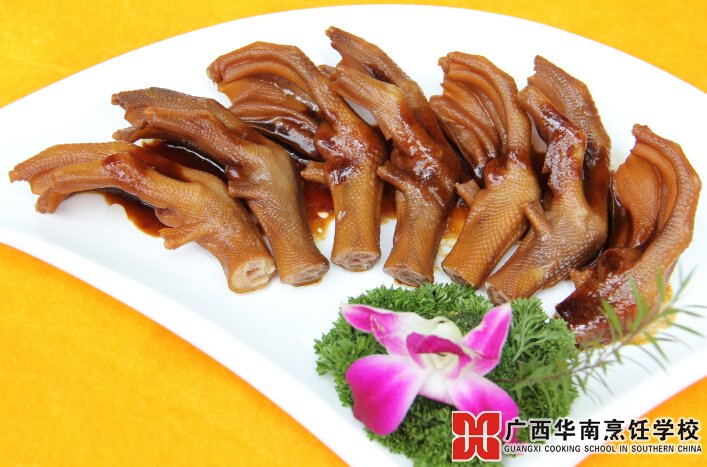 �����������ѧУ