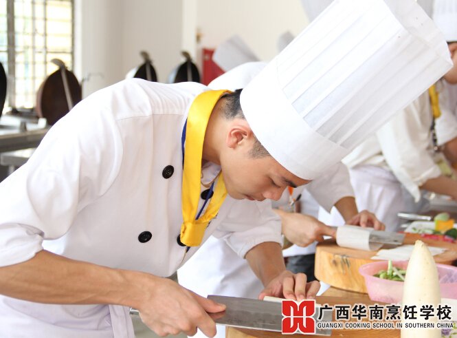 �����������ѧУ