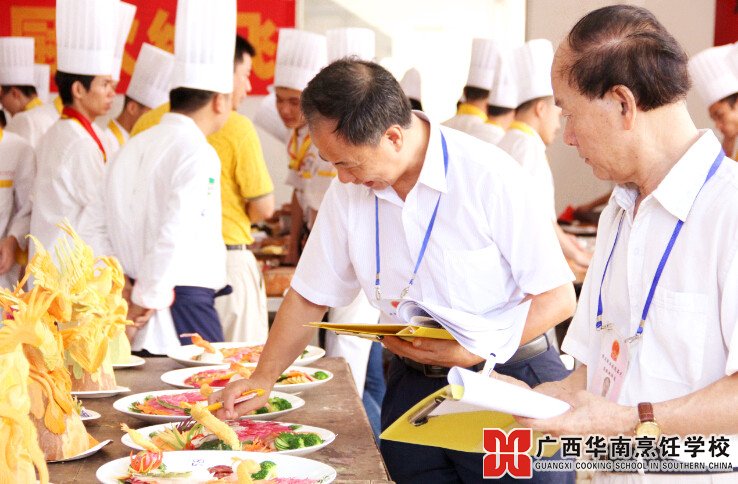 �����������ѧУ