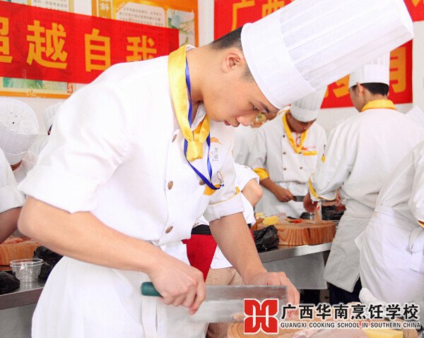 �����������ѧУ