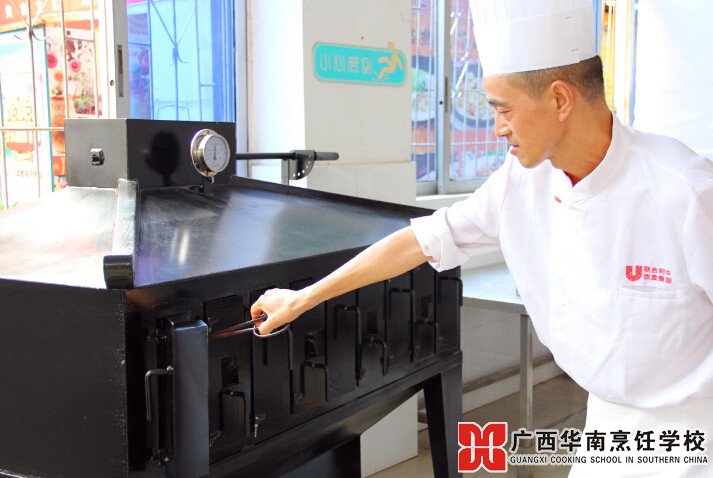 �����������ѧУ