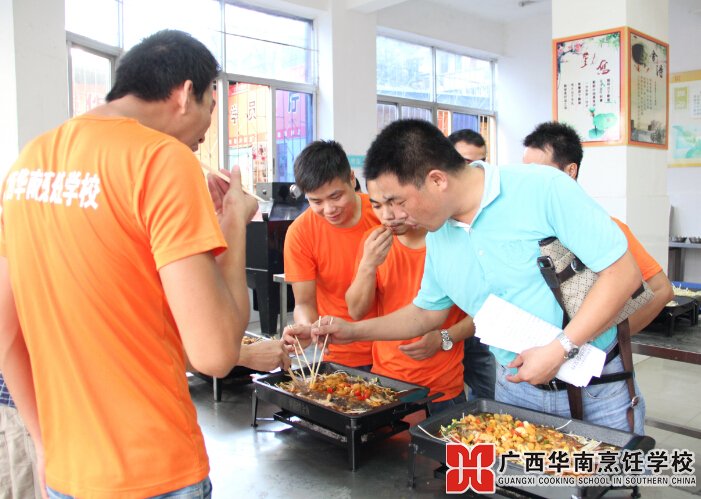 �����������ѧУ