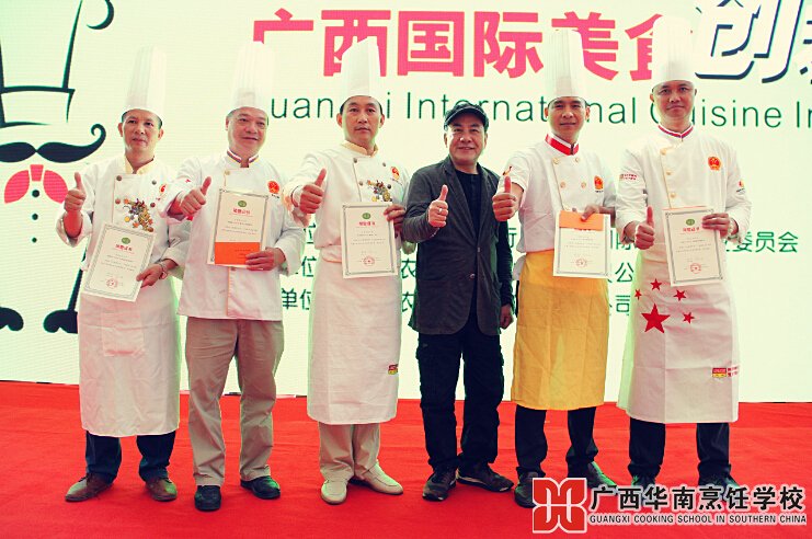 �����������ѧУ