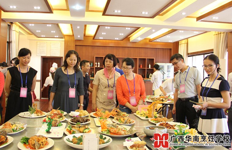 �����������ѧУ