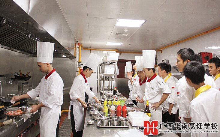 �����������ѧУ