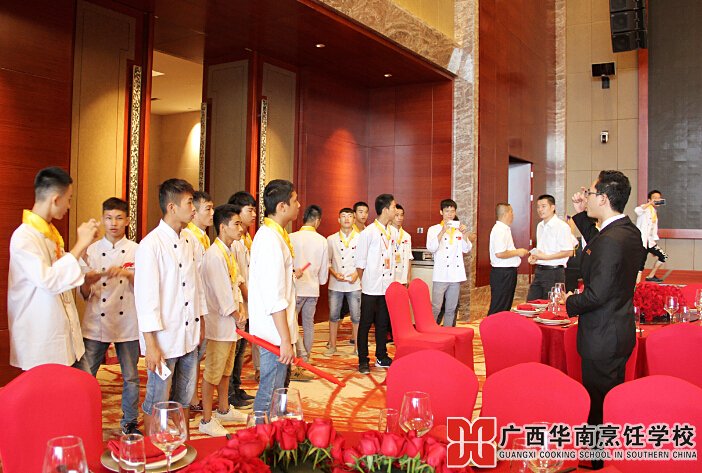 �����������ѧУ