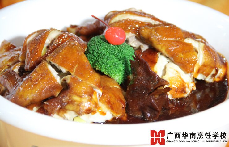 广西华南烹饪学校