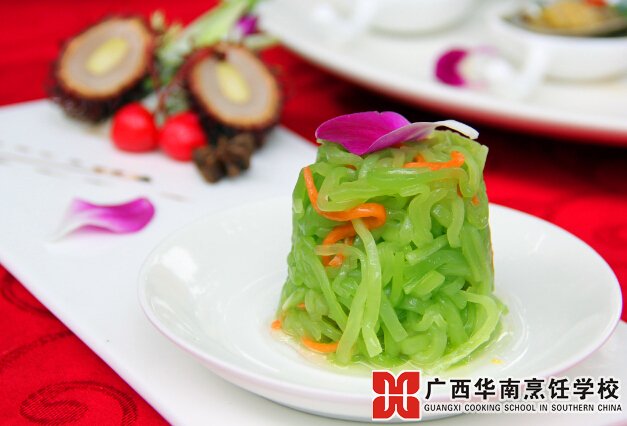 广西华南烹饪学校