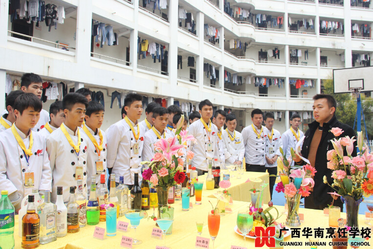 �����������ѧУ