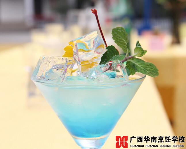 �����������ѧУ